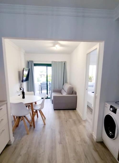 Appartamento Playa Bastian First Line Of The Sea Costa Teguise Esterno foto