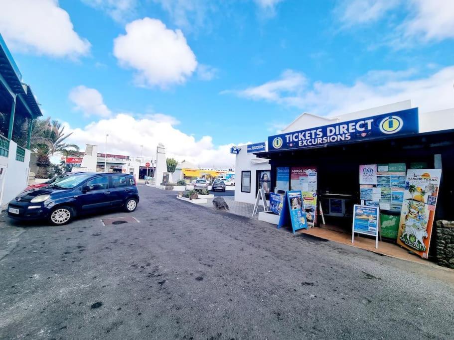 Appartamento Playa Bastian First Line Of The Sea Costa Teguise Esterno foto