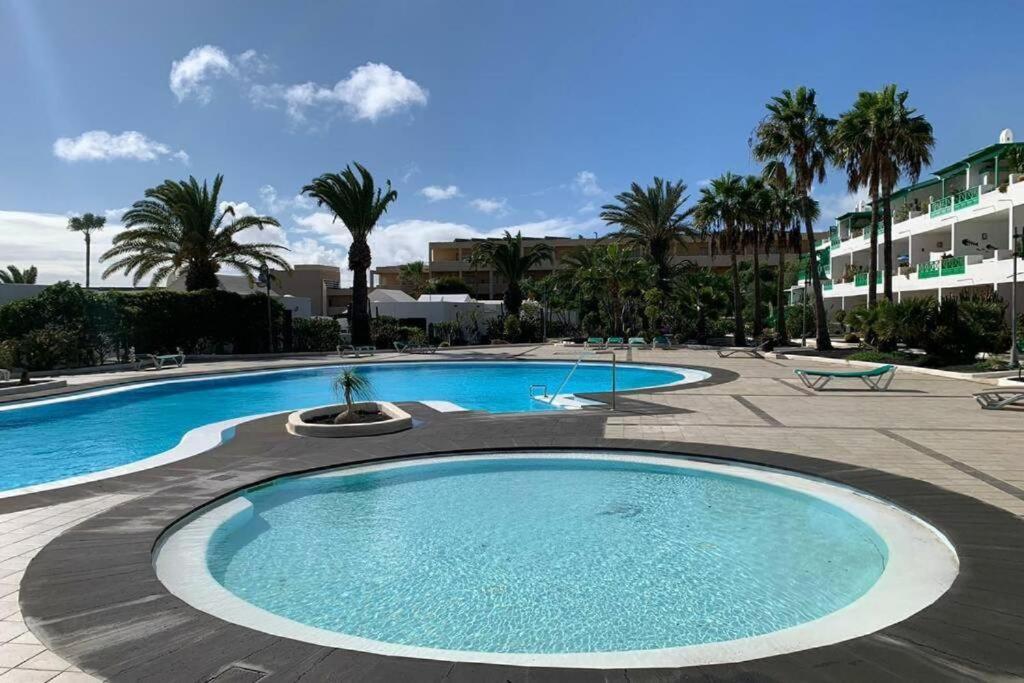 Appartamento Playa Bastian First Line Of The Sea Costa Teguise Esterno foto